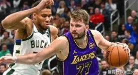 老将发光！前NBA内线欧锦赛场攻防一体，获球迷盛赞。